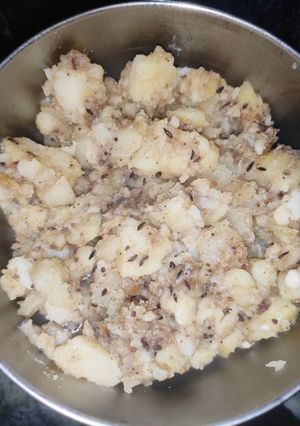 व्रत के आलू (Vrat ke aloo recipe in hindi) रेसिपी मुख्य फोटो