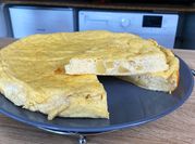 Une photo de gâteau pommes avec maïzena