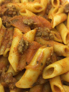 Una foto de Macarrones con carne