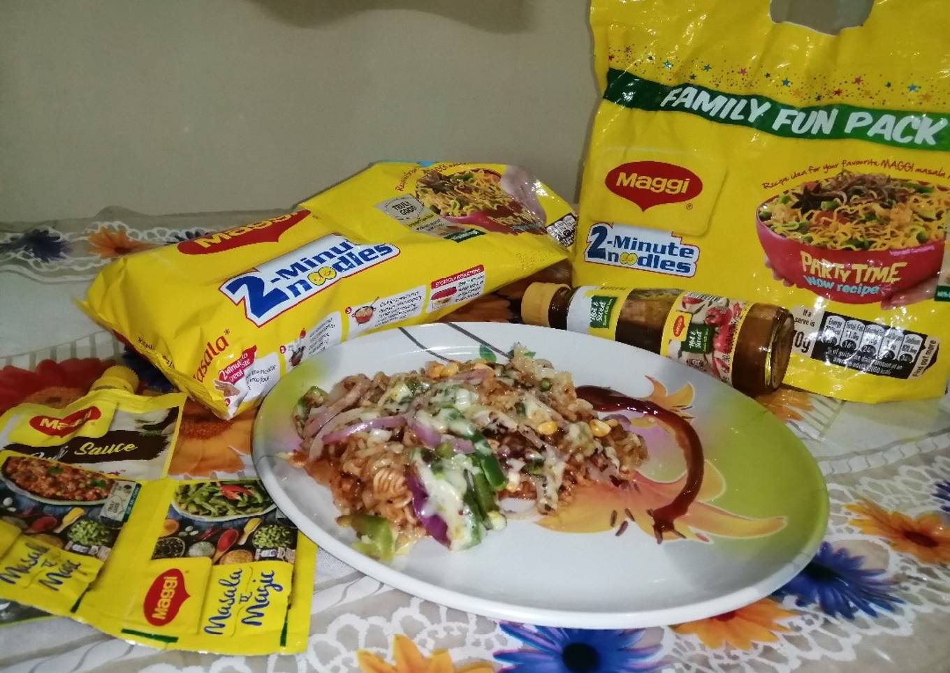 Maggi base cheese pizza