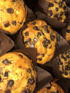 Φωτογραφία της συνταγής Muffins με κομμάτια σοκολάτας και μπανάνα