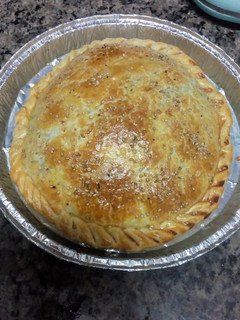 Una foto de Tarta de acelga, carne picada y huevo duro