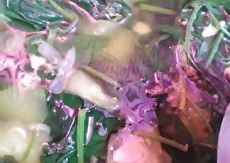 Cara Gampang Menyiapkan Sayur bening daun ubi dan gambas Anti Gagal