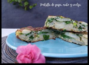 Una foto de Tortilla de papa, nabo y acelga