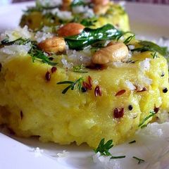 A picture of Rava Pongal.