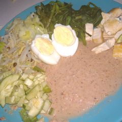 Gado-Gado (Healthy Indonesian Salad with Peanut Sauce) A picture of Gado-Gado (Healthy Indonesian Salad with Peanut Sauce).