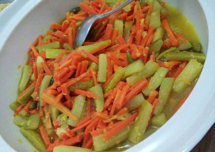Recipe of Ultimate Yellow Pickles (Indonesian Pickles)