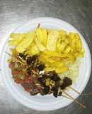 Pinchos de carne de res