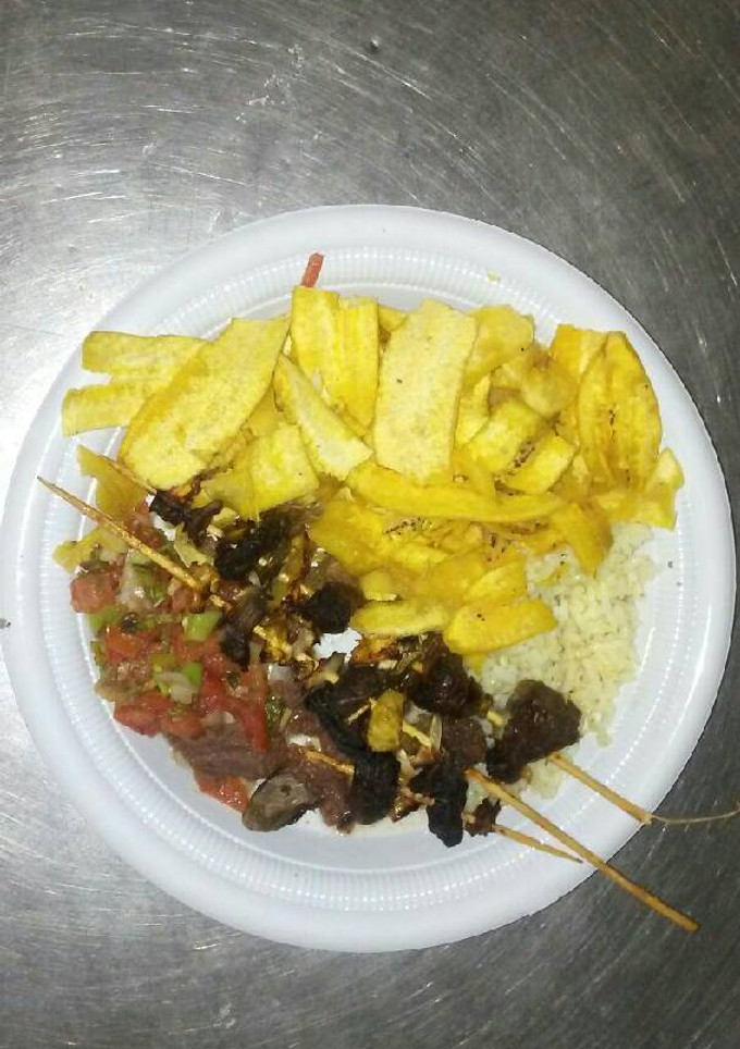 Una foto de Pinchos de carne de res