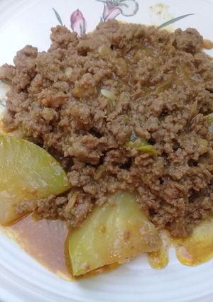 A picture of Mincemeat and white melon.