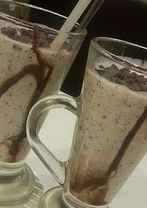 A picture of Oreo shake.