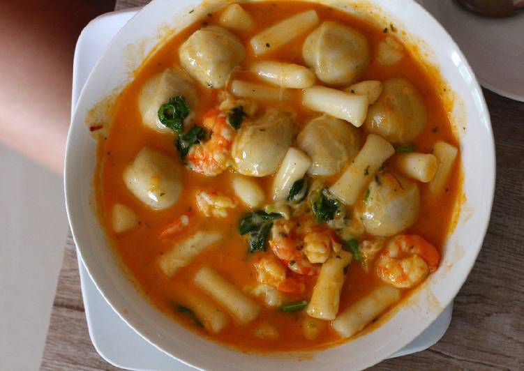 ชีสต็อกโปกี่ Cheese tokpoki