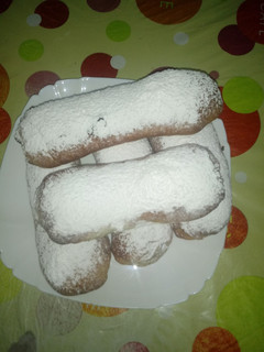 Una foto de Xuxos o pepitos al horno relleno con crema de chocolate