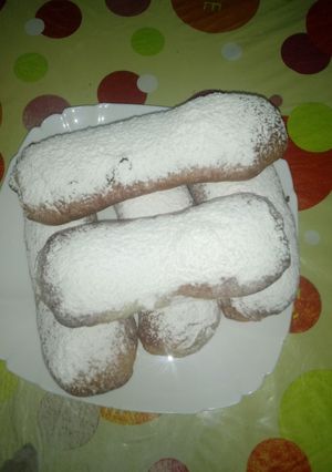 Una foto de Xuxos o pepitos al horno  relleno con crema de chocolate
