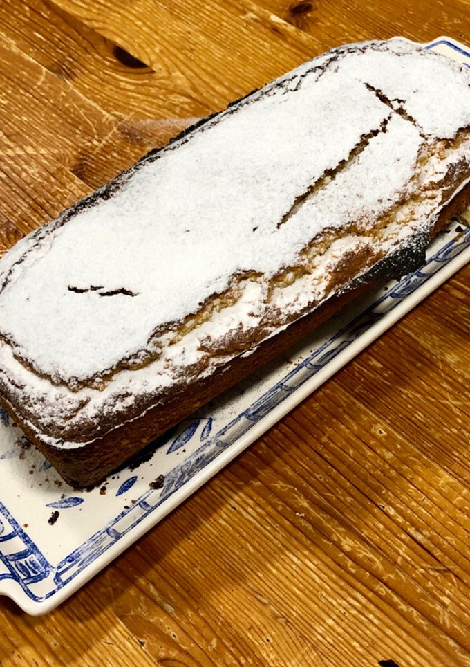 Una foto de Bizcocho esponjoso de limón Thermomix