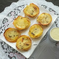 A picture of Parmesan Potato Stack.