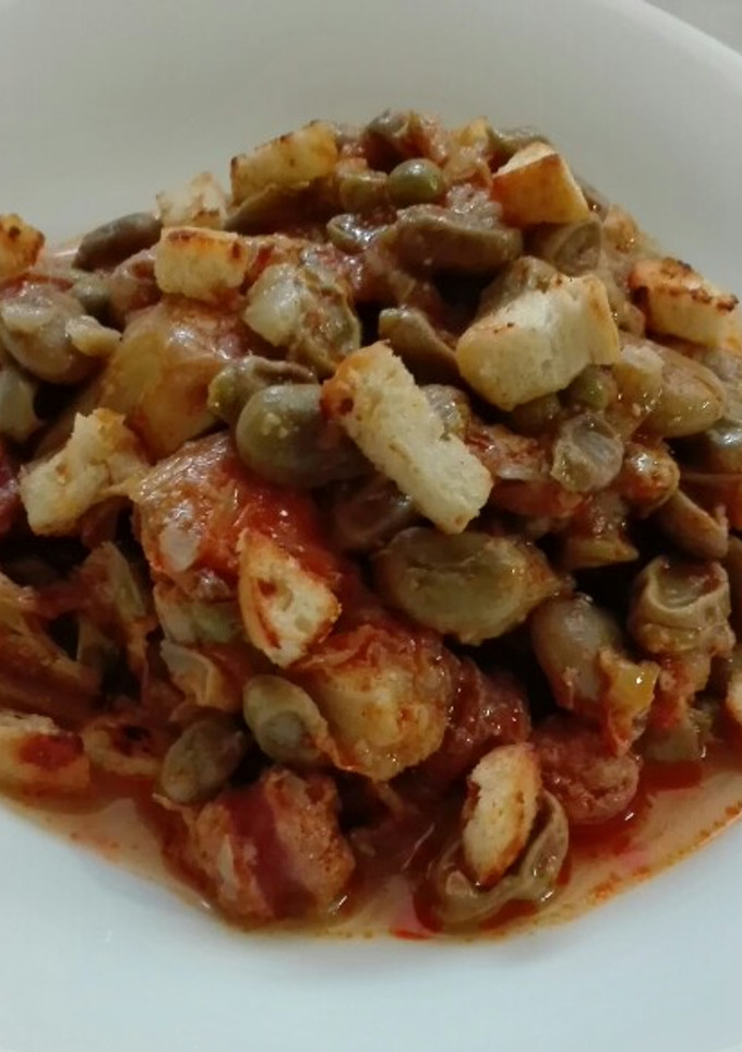 Una foto de Guiso de Habas, Alcachofas y Guisantes