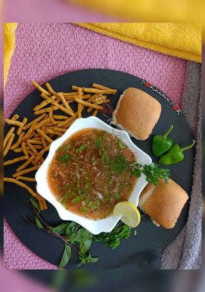 પાઉં ગાંઠિયા (Pau Ganthiya Recipe In Gujarati) રેસીપી મુખ્ય ફોટો