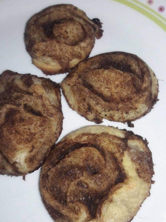 Una foto de Rollos de canela (desayuno) vegan 😋😋😋😋😋