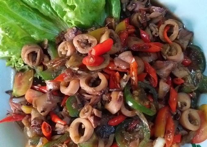 Resep Tumis Cumi Asin Pedas Simple Bangett Enak Nikmat Oleh Elya Fauziah Cookpad