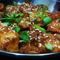 A picture of Chicken manchurian.