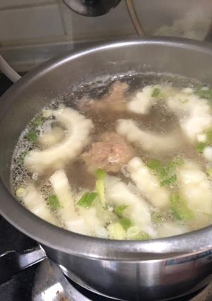 苦瓜排骨湯 的食譜成品照片