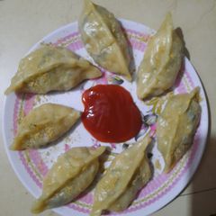 A picture of Title: vegetable momos.