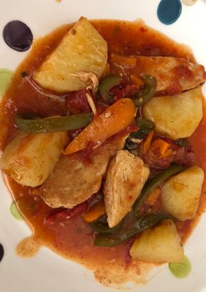 Une photo de Poulet basquaise