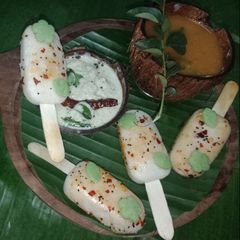 A picture of Idli*.