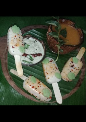 A picture of Idli*.