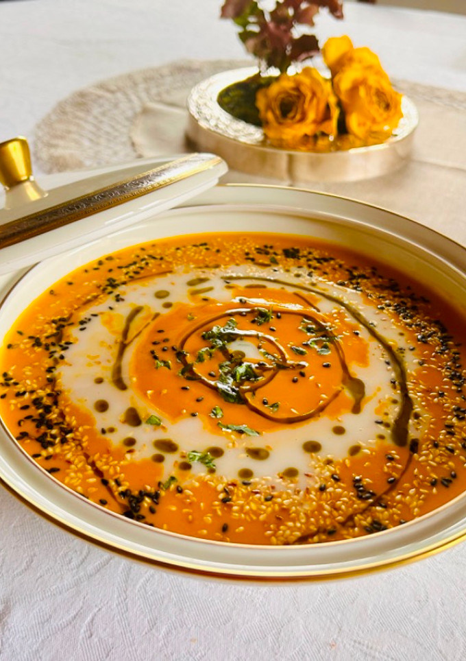 Una foto de Potimarrón en crema con leche de coco y especias