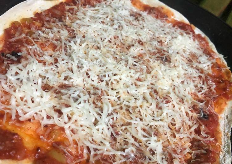 Resep Bolognese Crispy Pizza (Happy Call Double Pan) yang Lezat