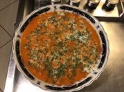 Une photo de soupe homard