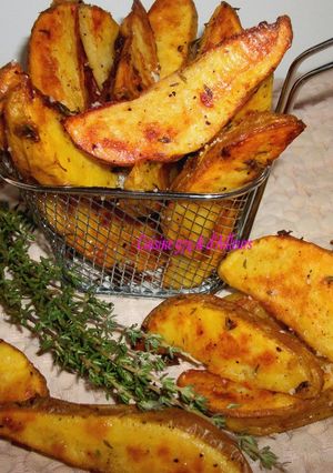 Une photo de FRITES au four au THYM & à L'AIL (fait-maison)