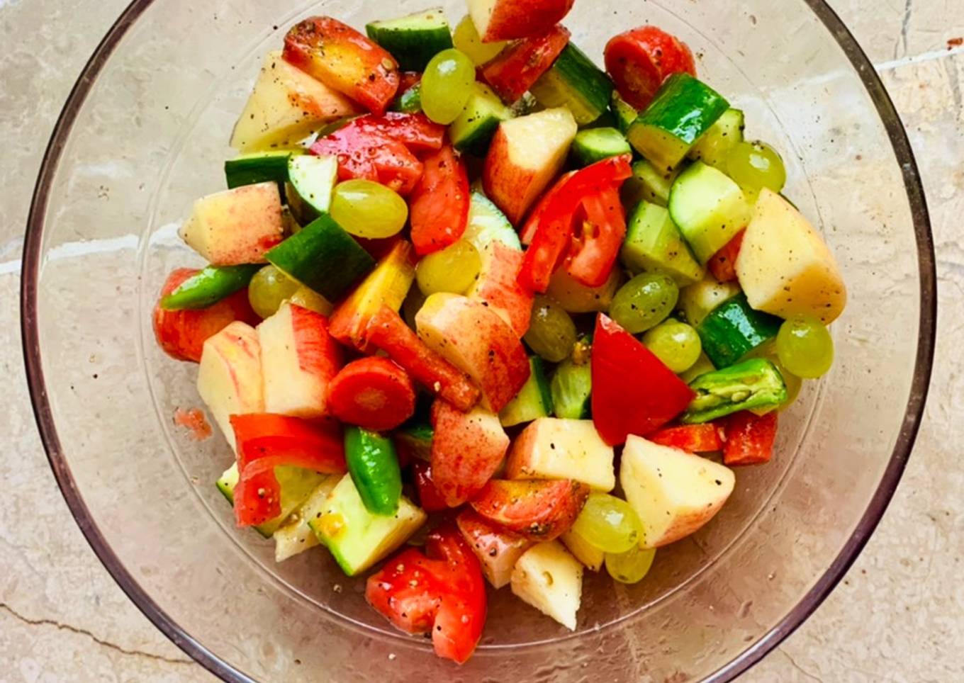 Seasonal Colorful salad