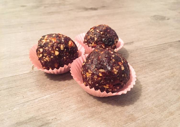 Easiest Way to Make Speedy Easy Hazelnut &amp; Raisin Energy Balls