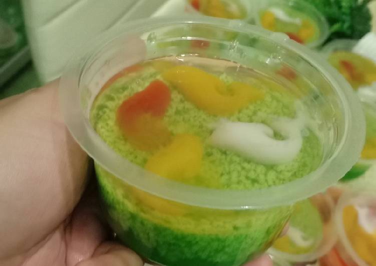 Puding lumut pandan ikan