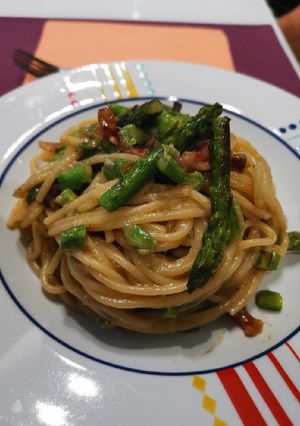 Foto di Gricia con asparagi
