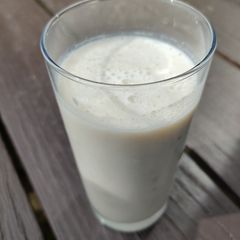 A picture of Banana milkshake.