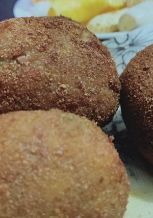 A picture of Egg potato rolls.