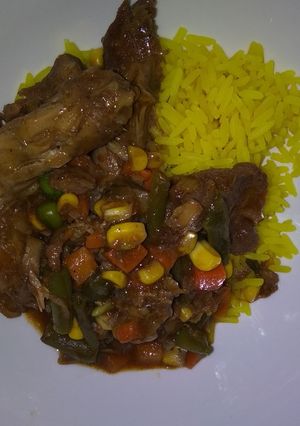 A picture of Neck and Gizards stew.