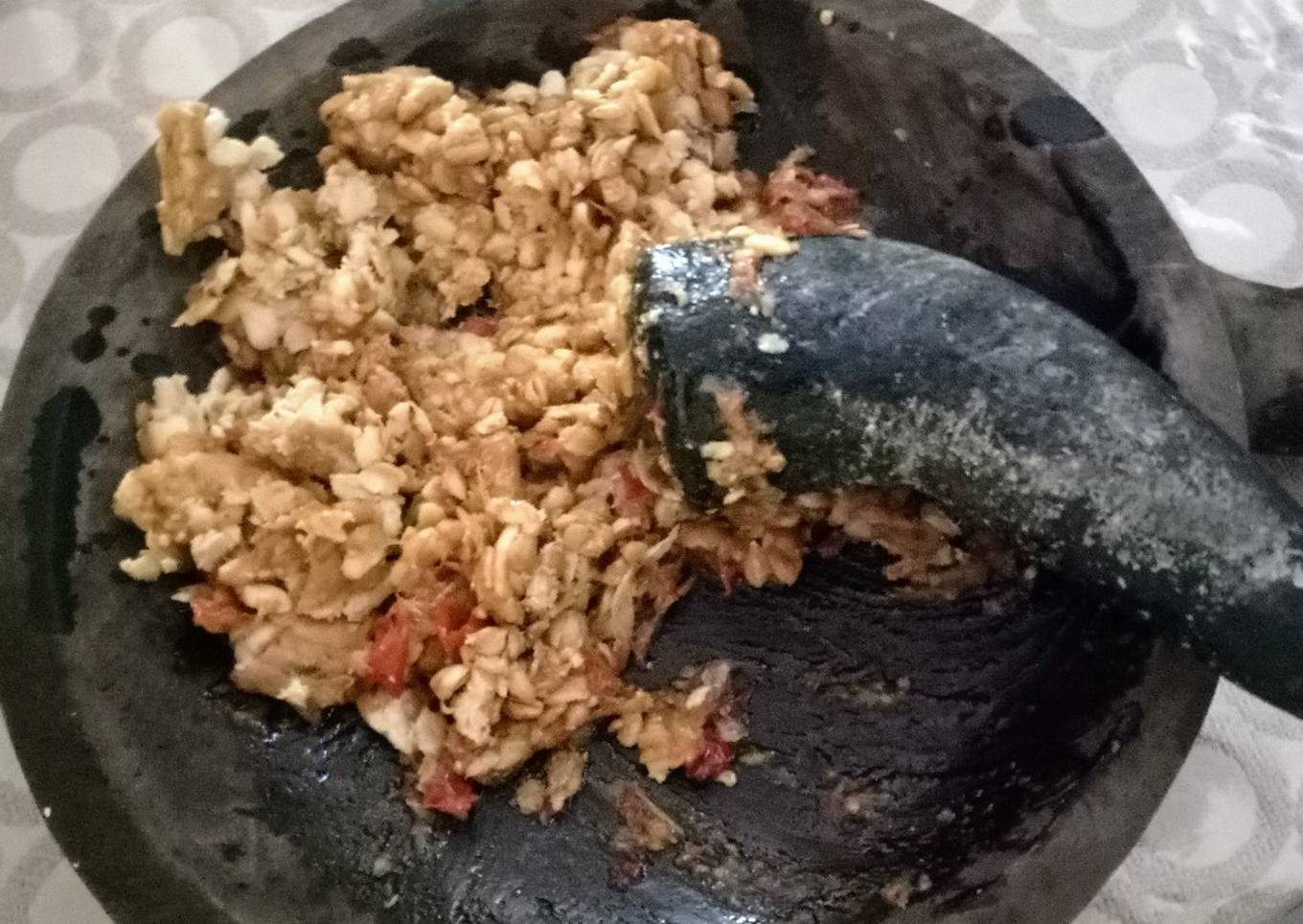 Tempe penyet