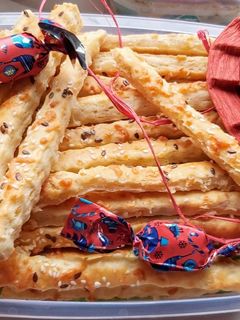 Lenmagos,szezámmagos,sajtos rudak 🍺 recept fotója