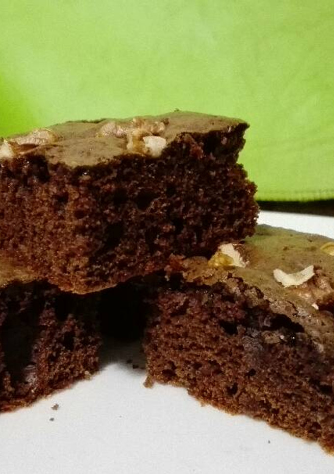 Una foto de Brownie de Chocolate con nueces!
