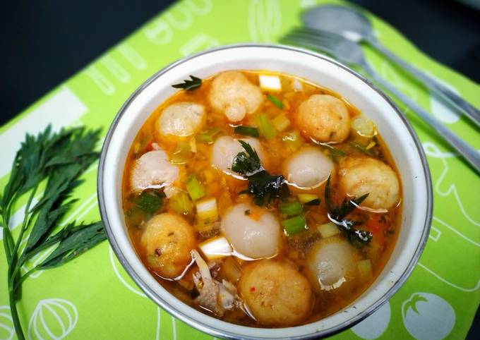 Resep Bakso Pentol Aci Isi Keju Kuah Pedas Oleh Tyas Widiastuti Cookpad