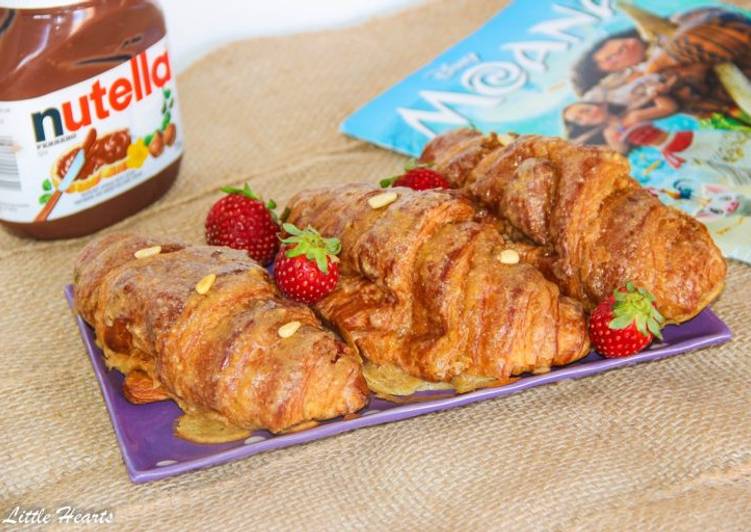Almond-Nutella Croissants Stuffed With Strawberries