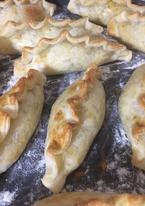 Una foto de Empanadas de pollo con cúrcuma