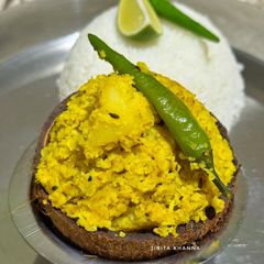 A picture of Thakurbari special Narkel Aloo Chorchori.
