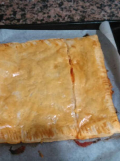 Una foto de Empanada de atún y huevo