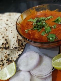 પનીર ટિક્કા મસાલા(Paneer Tikka Masala Recipe in Gujarati) રેસીપી મુખ્ય ફોટો